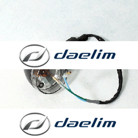 Genuine Front Right Turn Signal Clear Lens Daelim Vj125 (Fits Sl125)