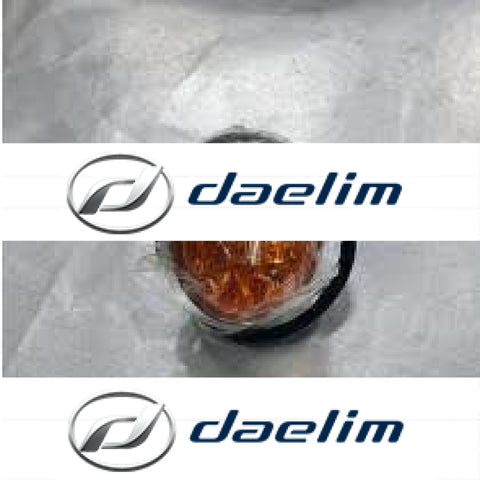 Genuine Front Right Turn Signal Yellow Light Daelim Sc125N Sc125C