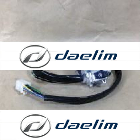 Genuine Right Handle Bar Control Switch Daelim Vl125 Vt125