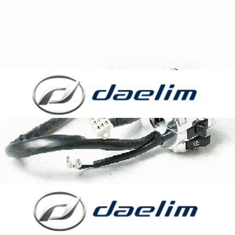 Genuine Right Handle Bar Control Switch Hazard Type Daelim Vl125
